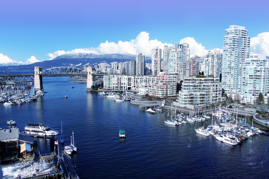 Book Cheap Flight Tickets from Hamilton to Vancouver