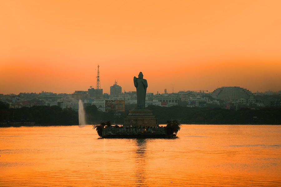 Book Cheap Flight Tickets from Ottawa to Hyderbad starting at $760